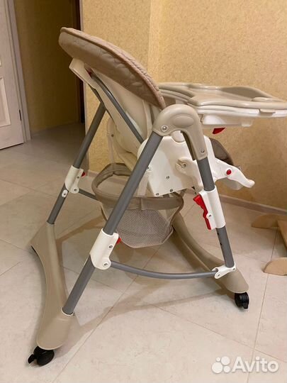 Детский стульчик для кормления