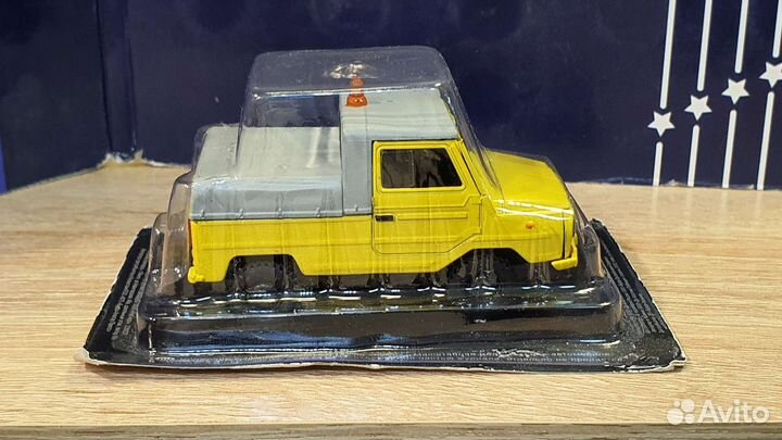 Модель. луаз -2403. Закрыты. деагостини, 1:43