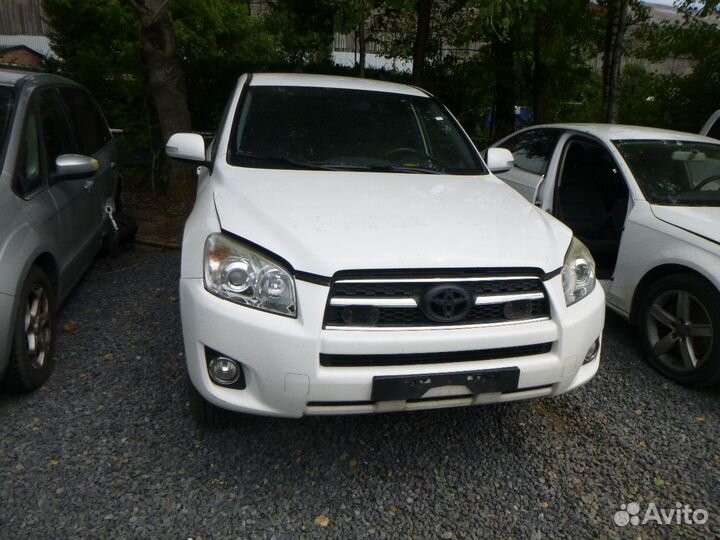 Радиатор интеркулера toyota RAV 4 ZSA3 2009