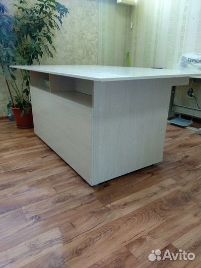 Закройный стол