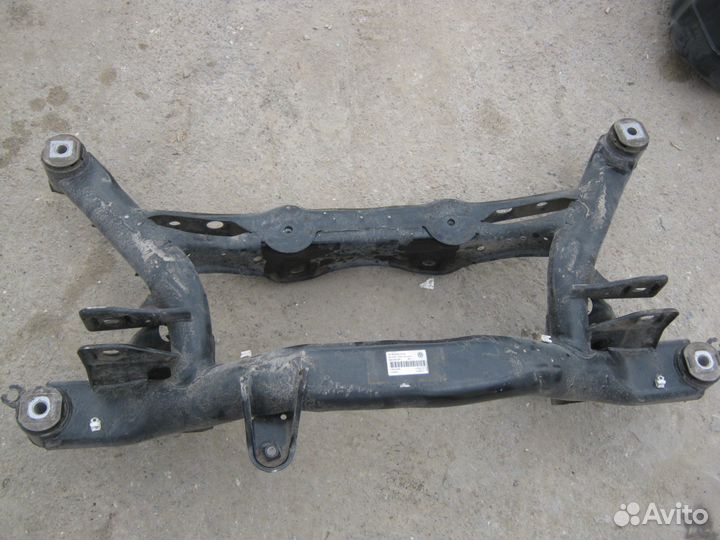 Подрамник задний балка Volkswagen Tiguan Тигуан