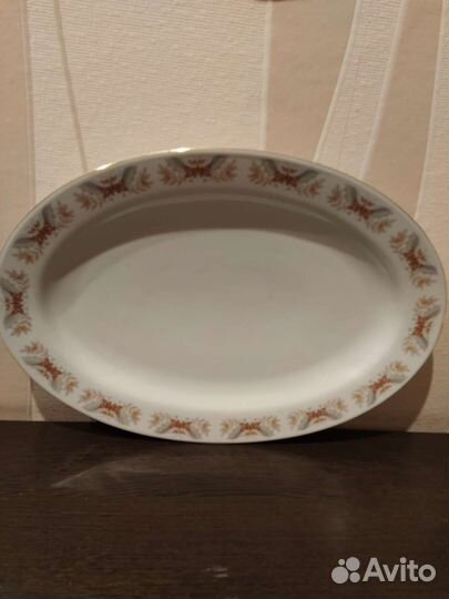 Блюдо фарфор