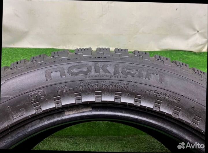 Nokian Tyres Hakkapeliitta 5 SUV 235/55 R18