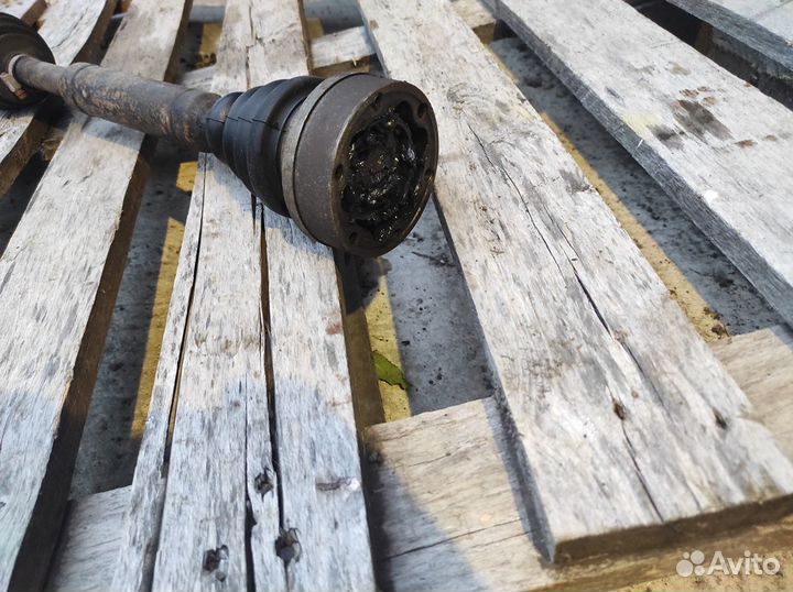 Привод передний левый Audi A4 B5 Механика