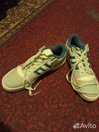 Кроссовки adidas