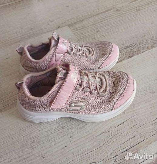 Кроссовки Skechers