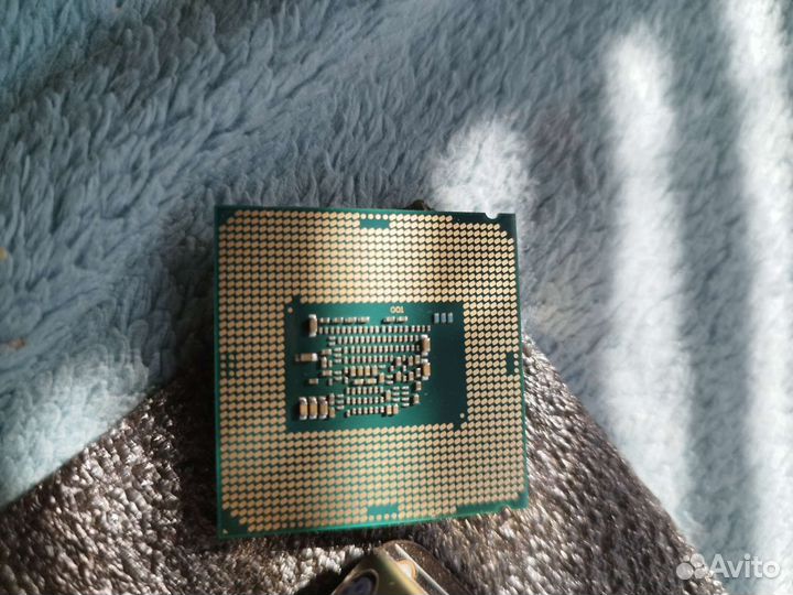 Материнская плата с процессором и памятью