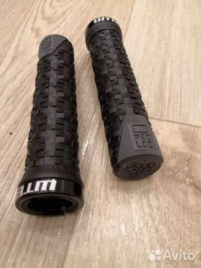 Грипсы Nukeproof и WTB, звёзды, кассета, зажим итд