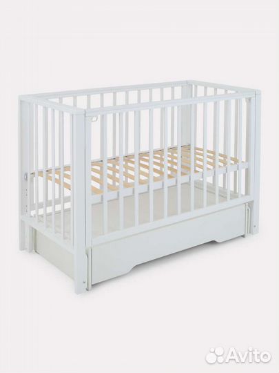 Детская кроватка с маятником и ящиком