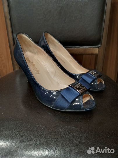 Туфли женские Russel&Bromley. Настоящие. Р. 38