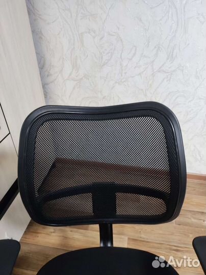 Компьютерное кресло
