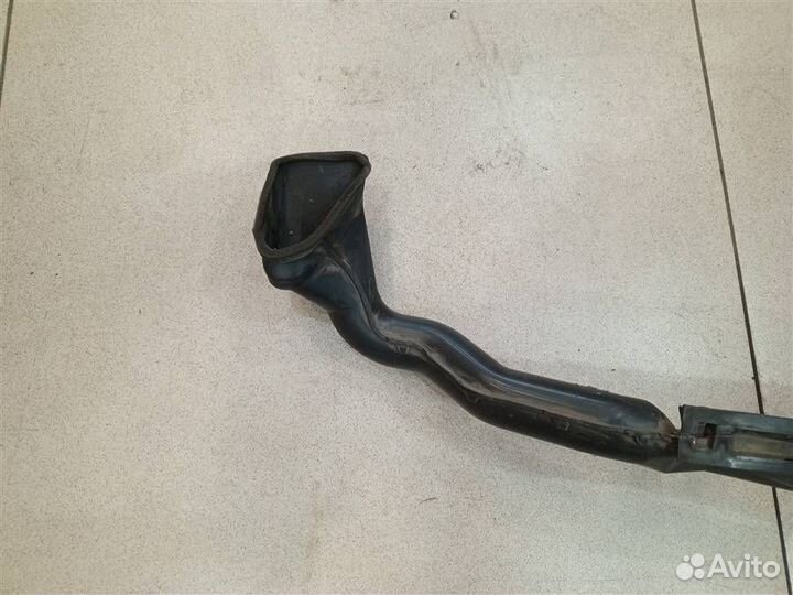 Воздуховод торпедо большой Mitsubishi Pajero iO 1