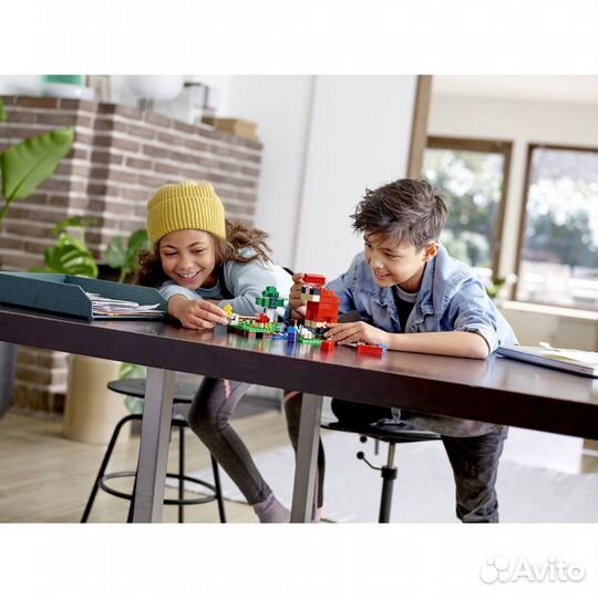 Lego Minecraft Шерстяная ферма 21153