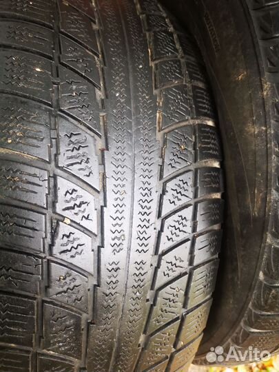 Triangle Snowlink TWT02 235/65 R17