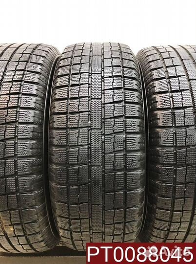 Toyo Observe Garit GIZ 215/60 R16 98H