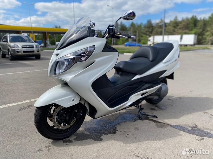 Suzuki SKY wave 400S