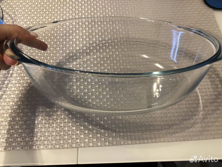 Утятница новая с крышкой (стекло)