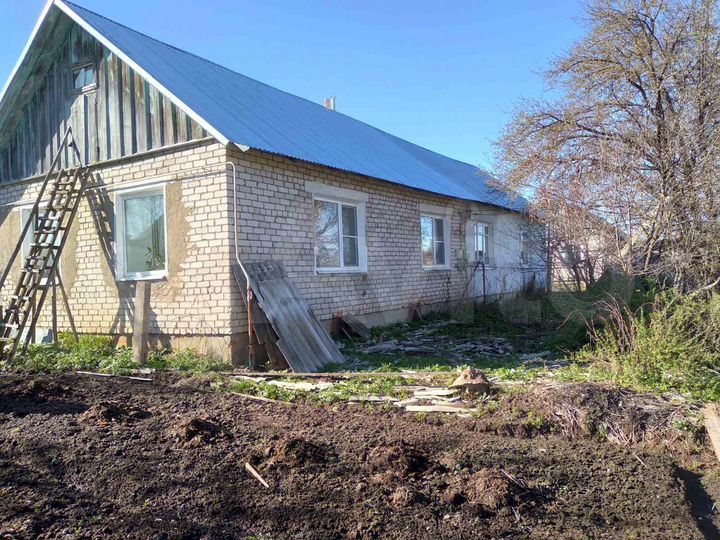 Дом 42,6 м² на участке 8 сот.