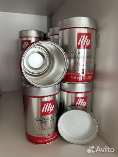 Банка жестяная из под кофе illy