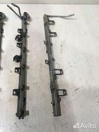 Рампа топливная Bmw 525I E39 M54B25 2001