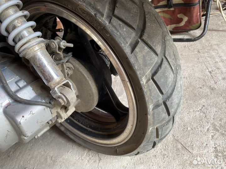 Продам скутер 150 кубов