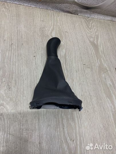 Чехол кожух ручки Кпп Nissan almera G15