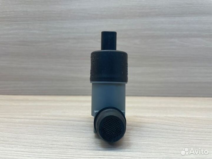 Насос стеклоомывателя Renault Logan