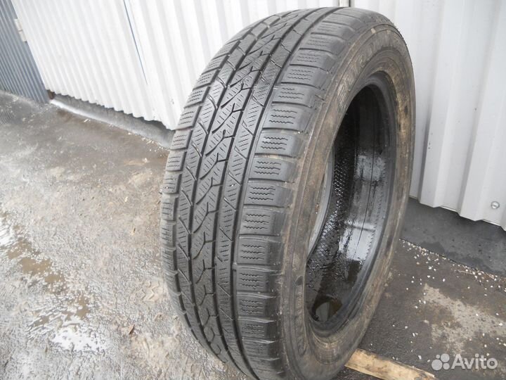 Falken Eurowinter HS-439 215/60 R17 96H