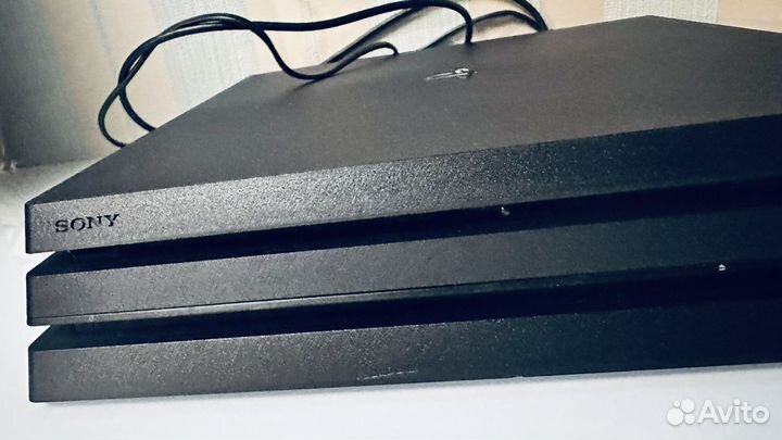 Sony PS4 pro 1tb