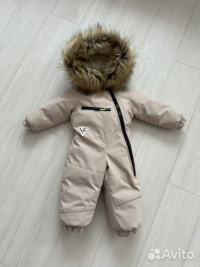 Зимний комбинезон для девочки