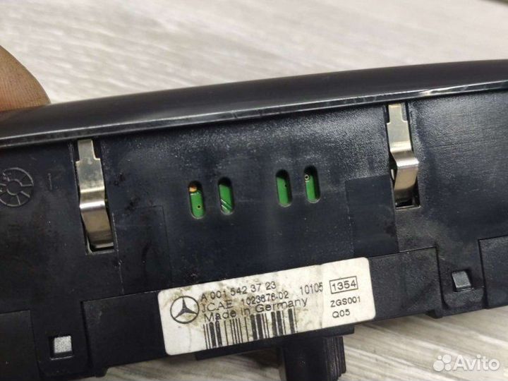 Дисплей парктроника Mercedes