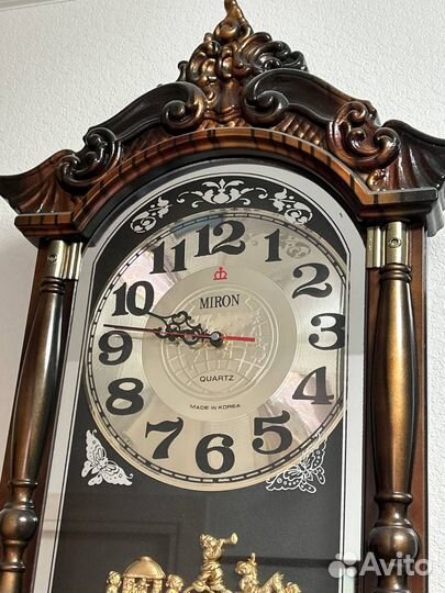 Кварцевые часы Miron