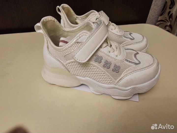 Кроссовки для девочки 30 рр маломерки