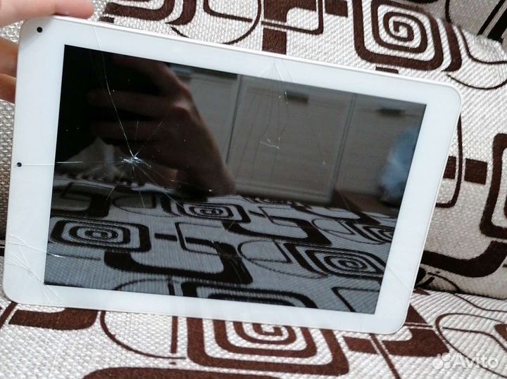 Планшет на детали iconbit nt-3905t