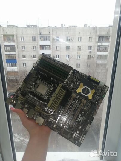 Материнская плата с процессором