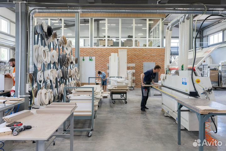 Начинающий специалист в мебельное производство