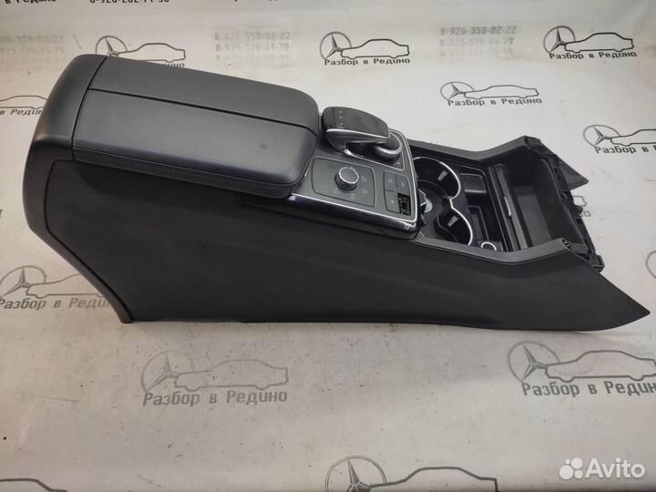 Подлокотник w166 GLE-class 642.826 02.2016