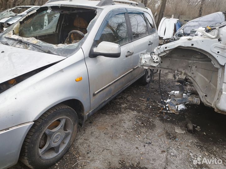 LADA kalina 2010 год В Разбор универсал. Двс 126