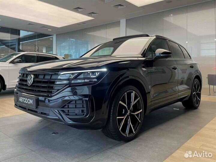 Volkswagen Touareg 3.0 AT, 2022