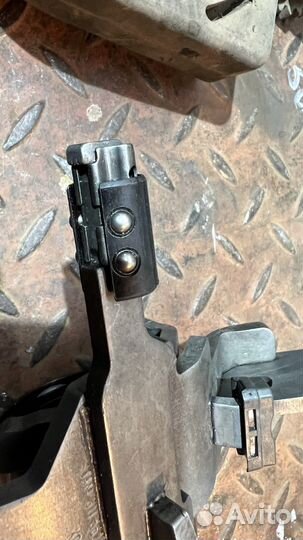 Вилка 6-задней передачи dq200