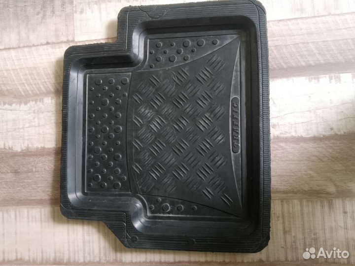 Оригинальные коврики на Nissan Almera G15