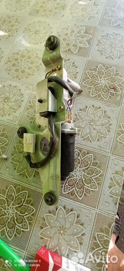 Моторчик заднего дворника