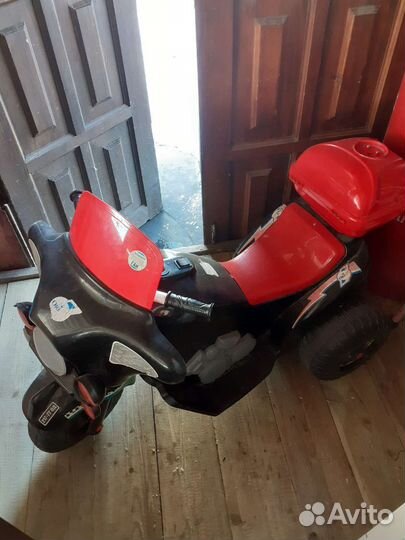 Трехколесный детский мотоцикл на аккумуляторе