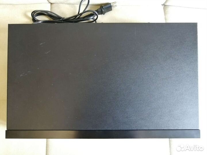 CD проигрыватель Yamaha CDX-490