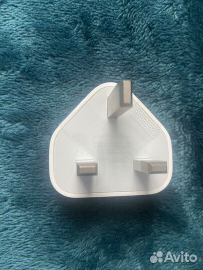 Адаптер зарядки типа G (британская)