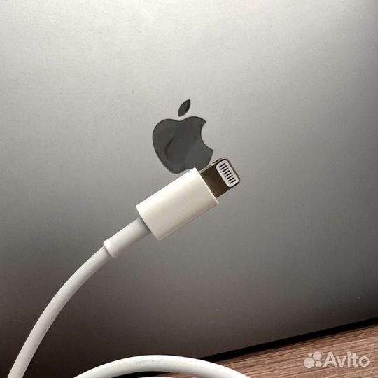 Оригинальный кабель Apple Lightning USB Type - C
