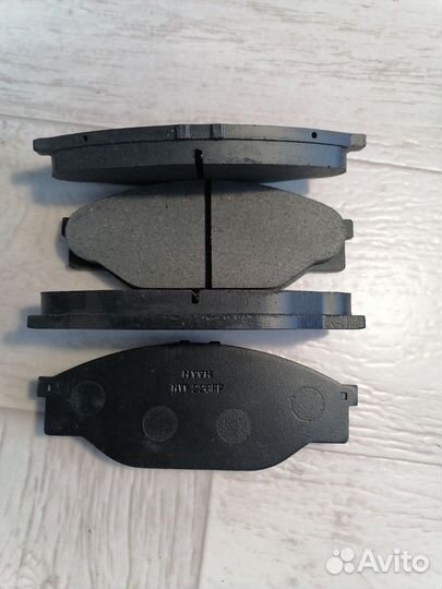 Колодки тормозные передние Toyota