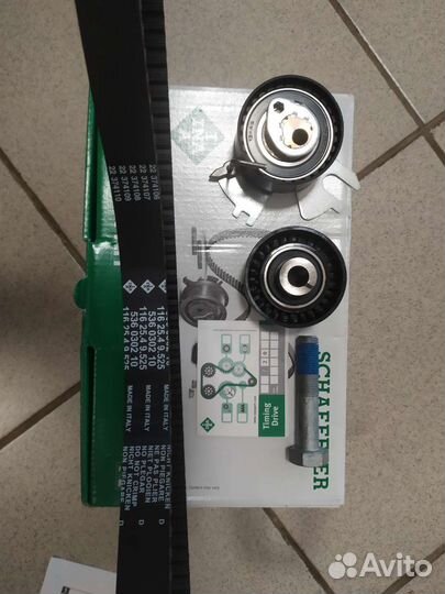 Комплект грм (2 ролика+ремень) 2.0TD 03