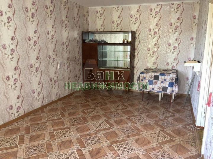 3-к. квартира, 52 м², 1/9 эт.