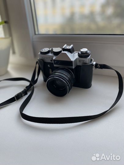 Компактный фотоаппарат